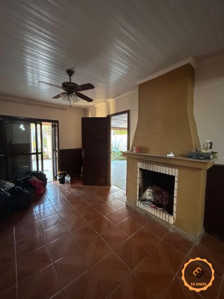 Casa com 3 quartos, 1 banheiro e 169m² à venda no bairro Laranjal, Pelotas