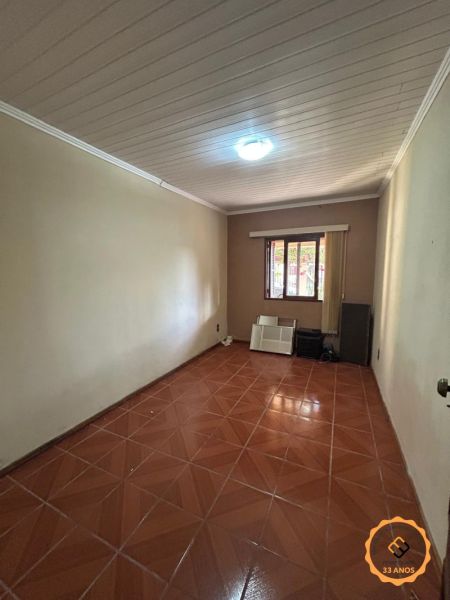 Casa com 3 quartos, 1 banheiro e 169m² à venda no bairro Laranjal, Pelotas