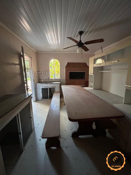 Casa com 3 quartos, 1 banheiro e 169m² à venda no bairro Laranjal, Pelotas