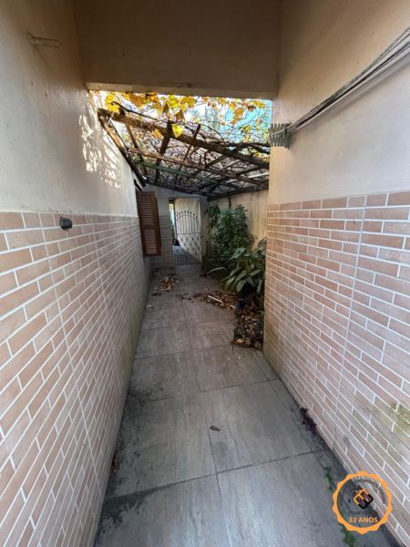 Casa com 3 quartos, 1 banheiro e 169m² à venda no bairro Laranjal, Pelotas
