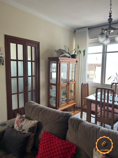 Apartamento com 3 quartos, 2 banheiros e 116m² à venda no bairro Centro, Pelotas