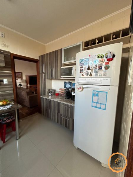 Apartamento com 3 quartos, 2 banheiros e 116m² à venda no bairro Centro, Pelotas