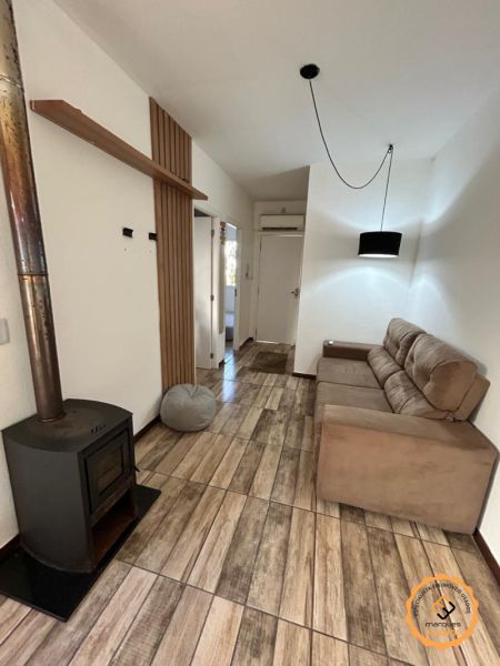 Casa com 3 quartos, 1 banheiro e 60m² à venda no bairro Três Vendas, Pelotas
