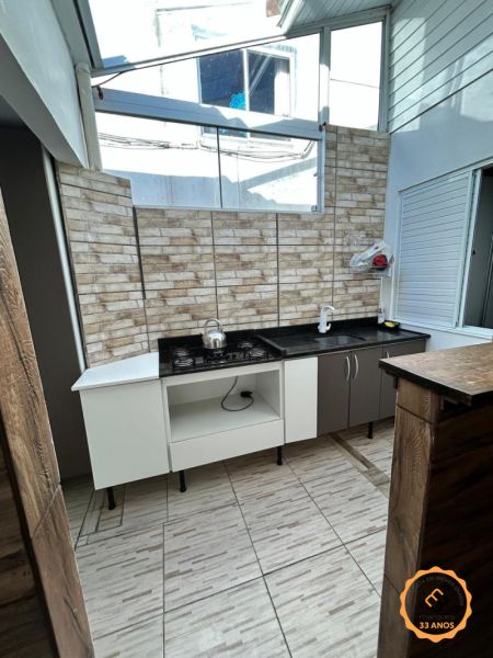 Casa com 3 quartos, 1 banheiro e 60m² à venda no bairro Três Vendas, Pelotas