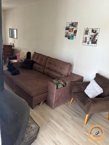 Casa com 2 quartos, 2 banheiros e 52m² à venda no bairro Três Vendas, Pelotas