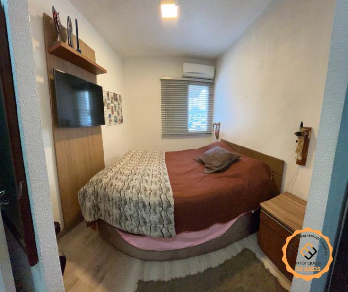 Casa com 2 quartos, 2 banheiros e 52m² à venda no bairro Três Vendas, Pelotas