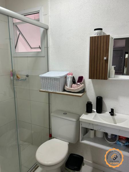Casa com 2 quartos, 2 banheiros e 52m² à venda no bairro Três Vendas, Pelotas