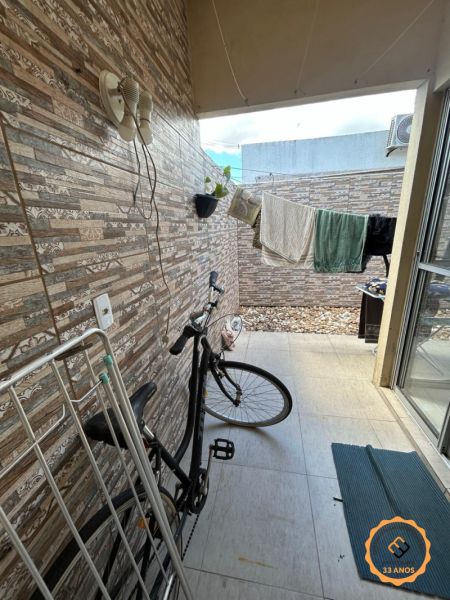 Casa com 2 quartos, 2 banheiros e 52m² à venda no bairro Três Vendas, Pelotas
