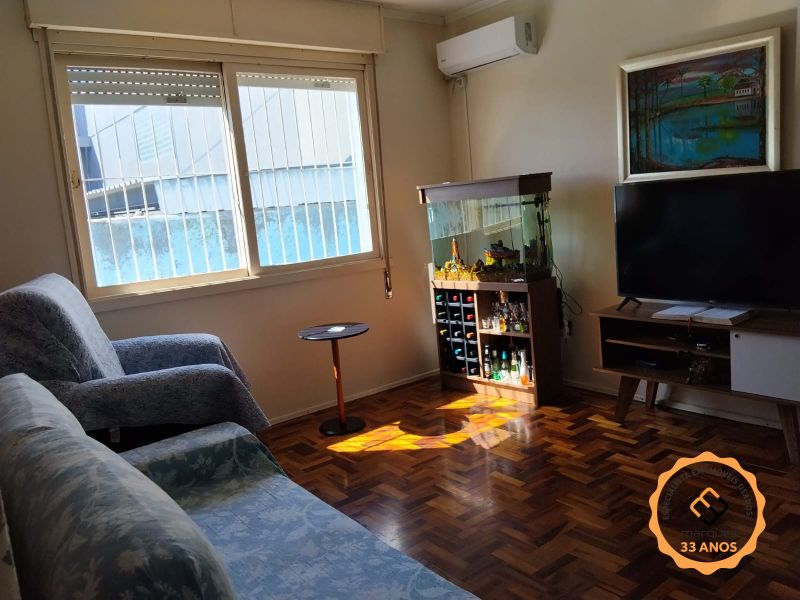 Apartamento com 3 quartos, 2 banheiros e 80m² à venda no bairro Centro, Pelotas