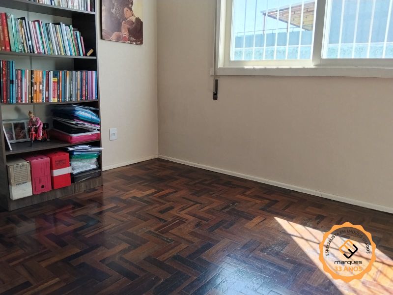 Apartamento com 3 quartos, 2 banheiros e 80m² à venda no bairro Centro, Pelotas