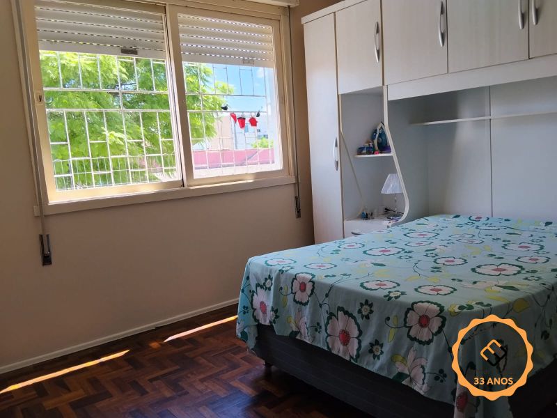 Apartamento com 3 quartos, 2 banheiros e 80m² à venda no bairro Centro, Pelotas