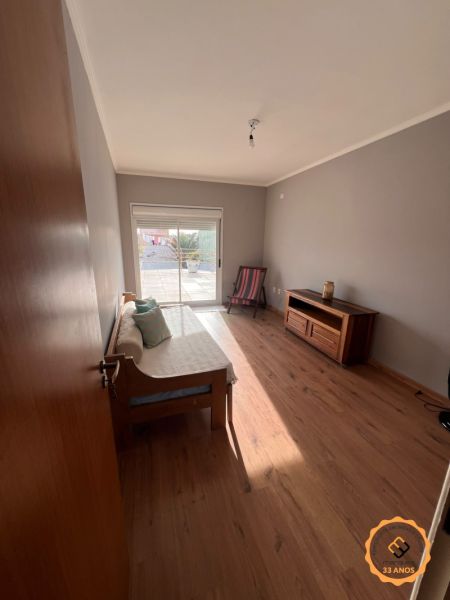 Sobrado com 3 quartos, 3 banheiros e 180m² à venda no bairro Areal, Pelotas