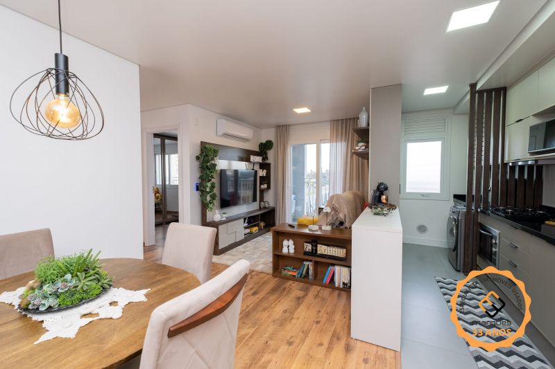 Apartamento com 2 quartos, 1 banheiro e 70m² à venda no bairro Três Vendas, Pelotas