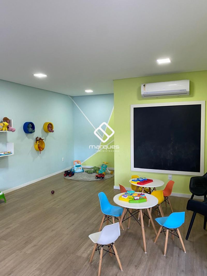 Apartamento com 2 quartos, 1 banheiro e 62m² à venda no bairro Três Vendas, Pelotas