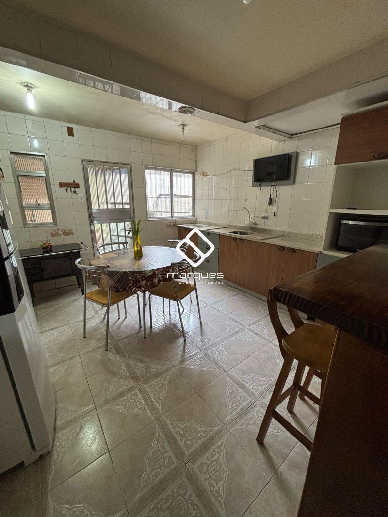 Apartamento com 3 quartos, 1 banheiro e 43m² à venda no bairro Três Vendas, Pelotas