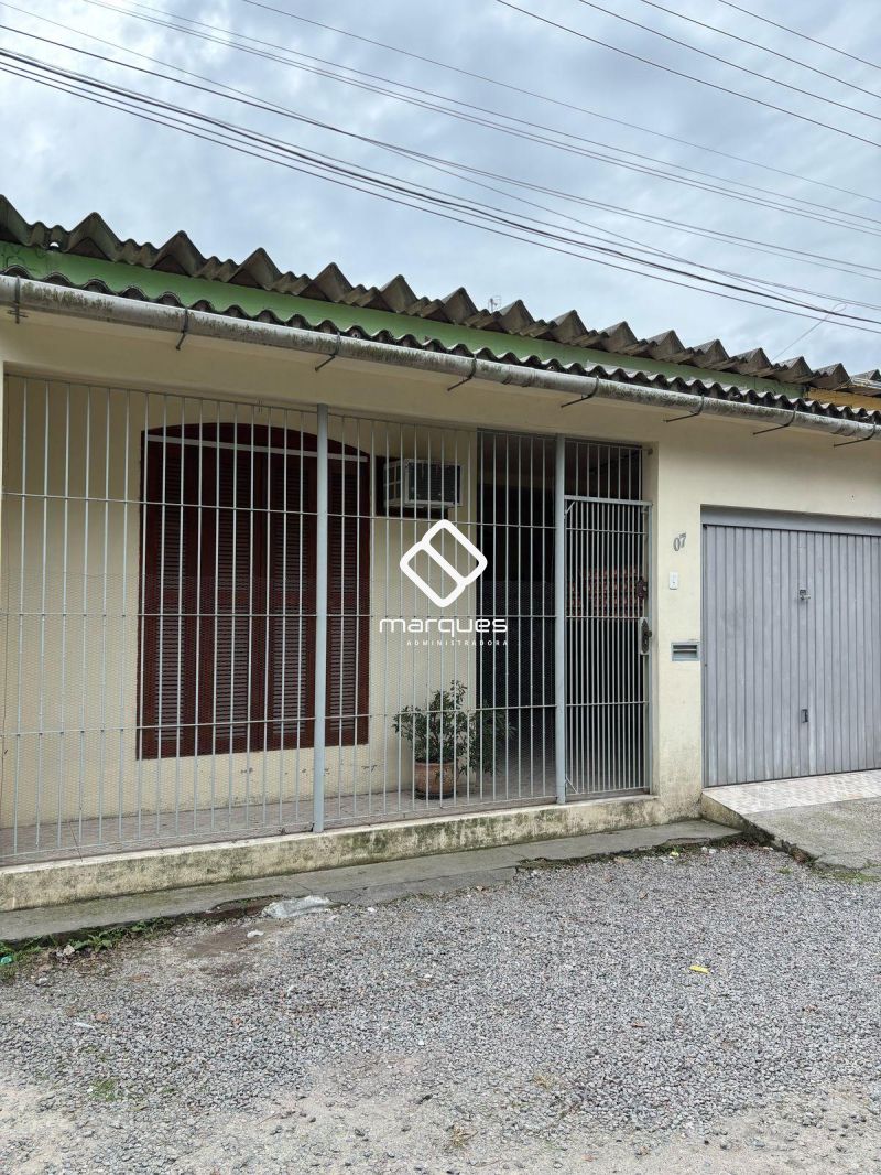 Apartamento com 3 quartos, 1 banheiro e 43m² à venda no bairro Três Vendas, Pelotas