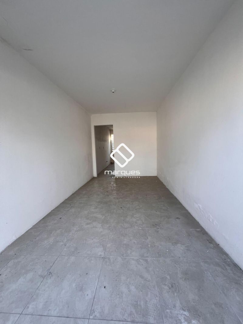 Casa com 3 quartos, 2 banheiros e 180m² à venda no bairro Centro, Pelotas