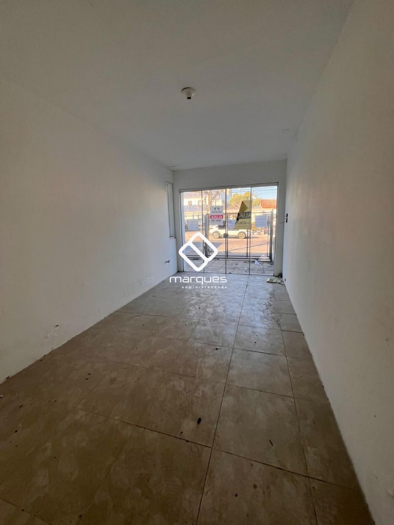 Casa com 3 quartos, 2 banheiros e 180m² à venda no bairro Centro, Pelotas