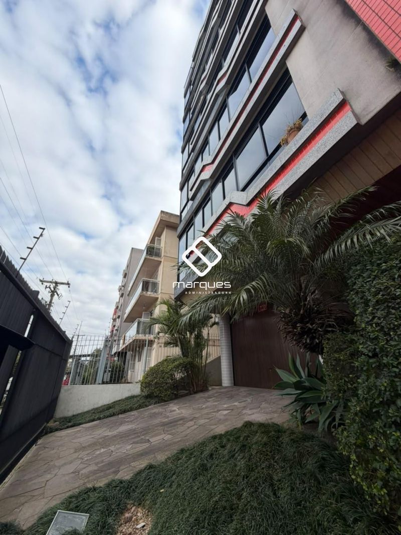 Apartamento com 3 quartos, 1 banheiro e 215m² à venda no bairro Centro, Pelotas