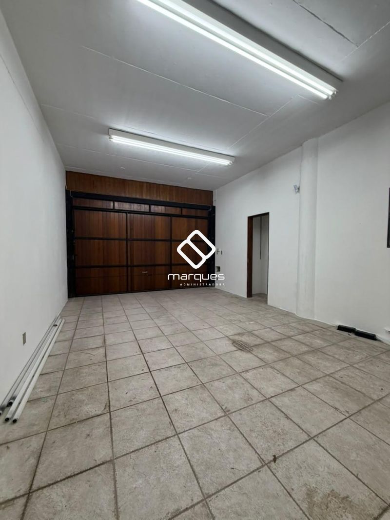 Apartamento com 3 quartos, 1 banheiro e 215m² à venda no bairro Centro, Pelotas