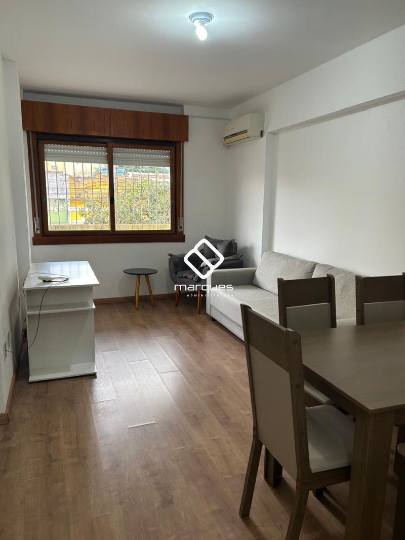 Apartamento com 2 quartos, 1 banheiro e 72m² à venda no bairro Centro, Pelotas