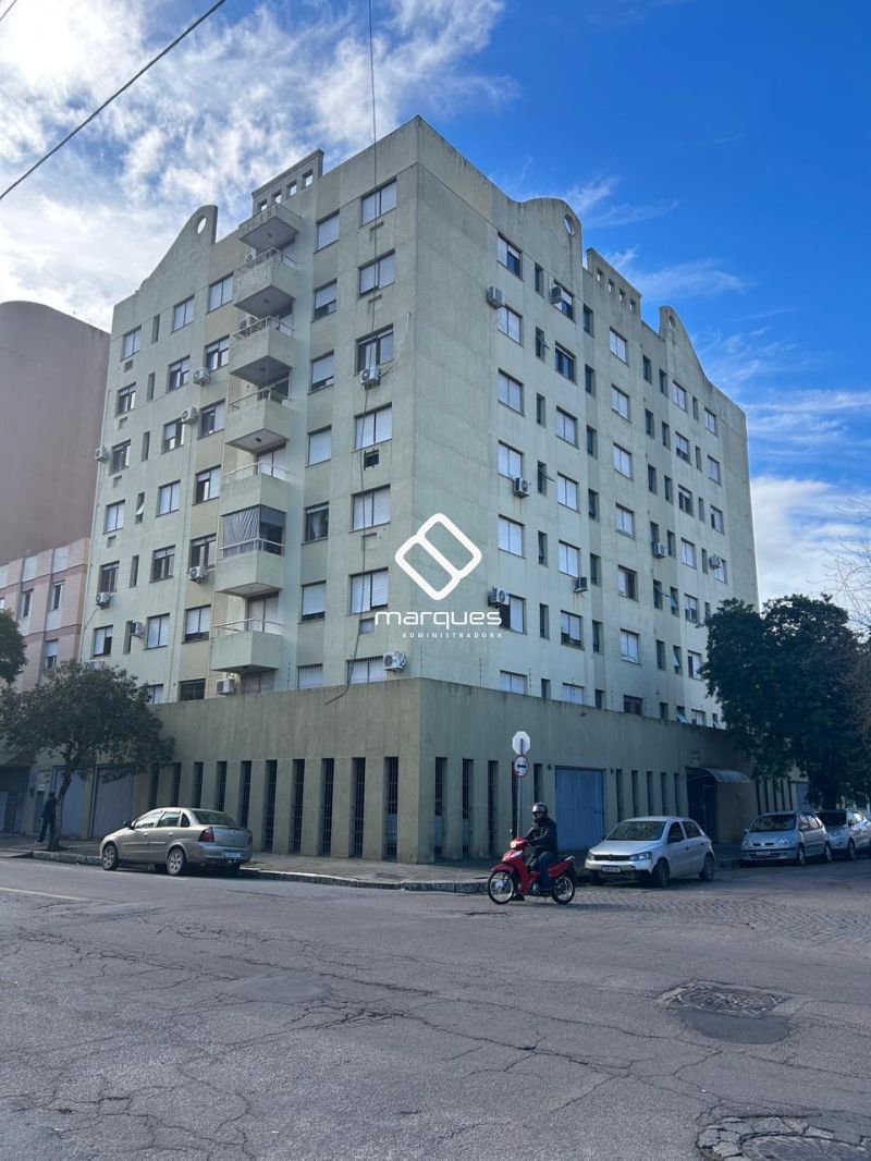 Apartamento com 2 quartos, 1 banheiro e 72m² à venda no bairro Centro, Pelotas
