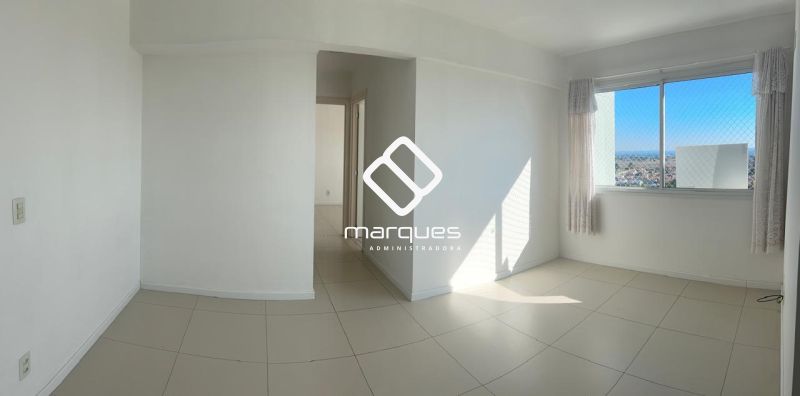 Apartamento com 2 quartos, 1 banheiro e 73m² à venda no bairro Areal, Pelotas