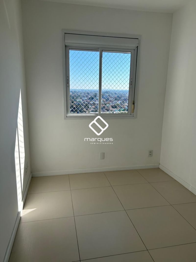 Apartamento com 2 quartos, 1 banheiro e 73m² à venda no bairro Areal, Pelotas