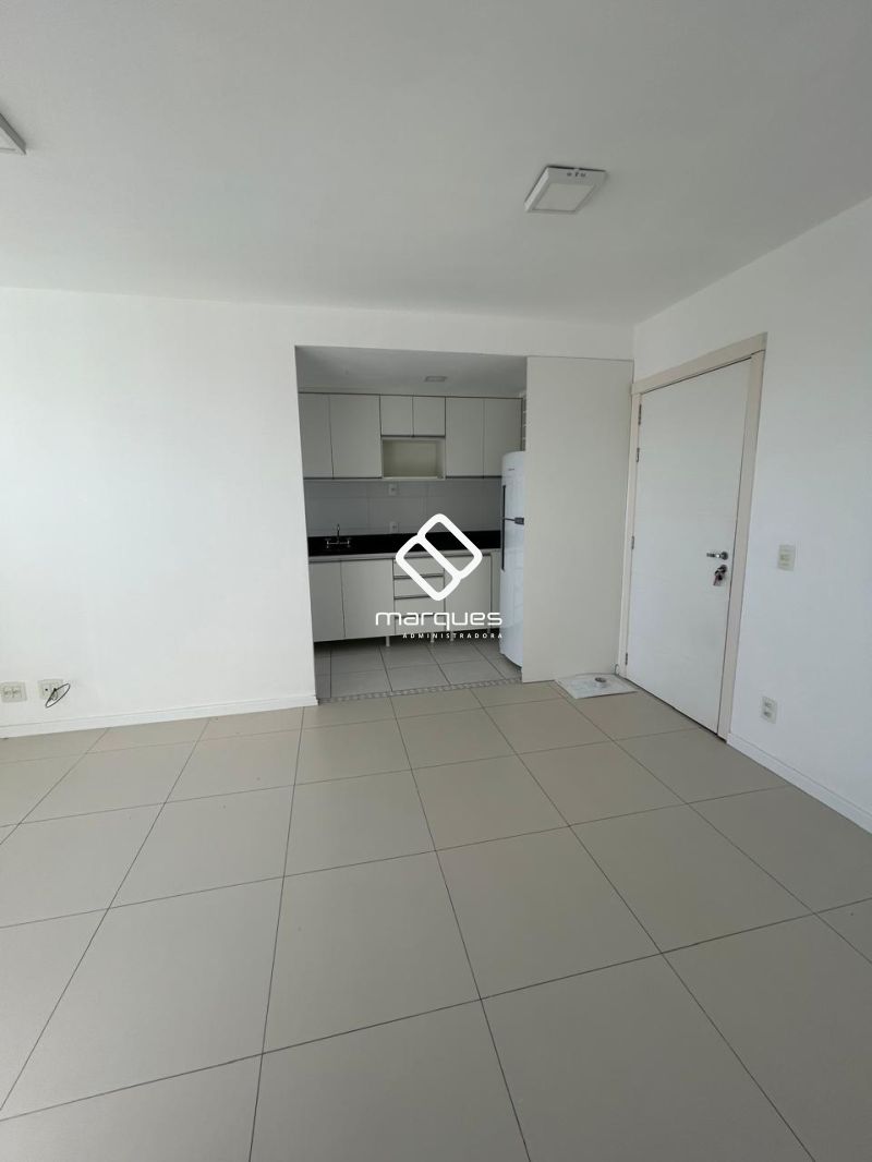 Apartamento com 2 quartos, 1 banheiro e 73m² à venda no bairro Areal, Pelotas