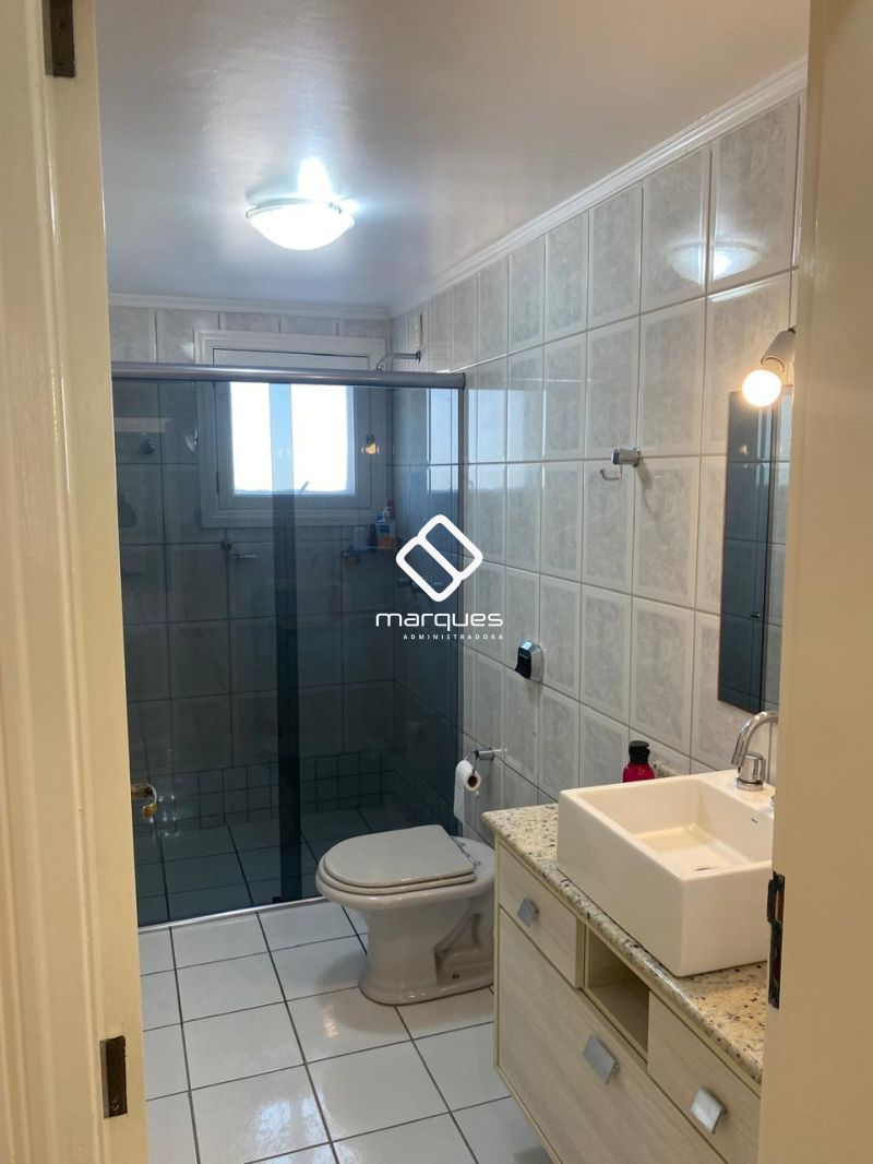 Apartamento com 3 quartos, 2 banheiros e 122m² à venda no bairro Centro, Pelotas