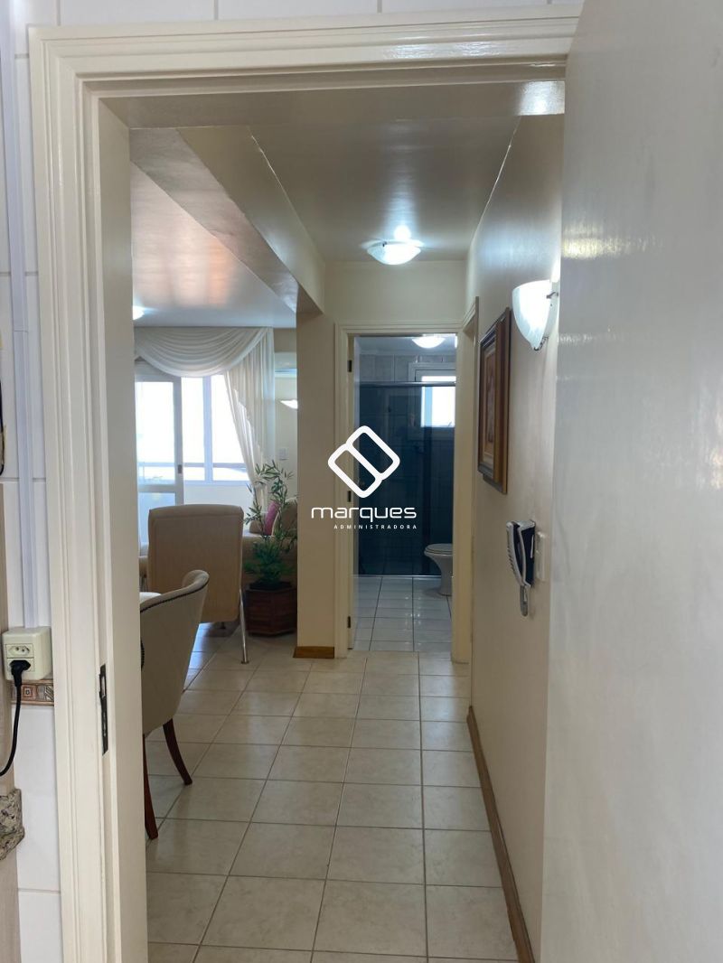 Apartamento com 3 quartos, 2 banheiros e 122m² à venda no bairro Centro, Pelotas