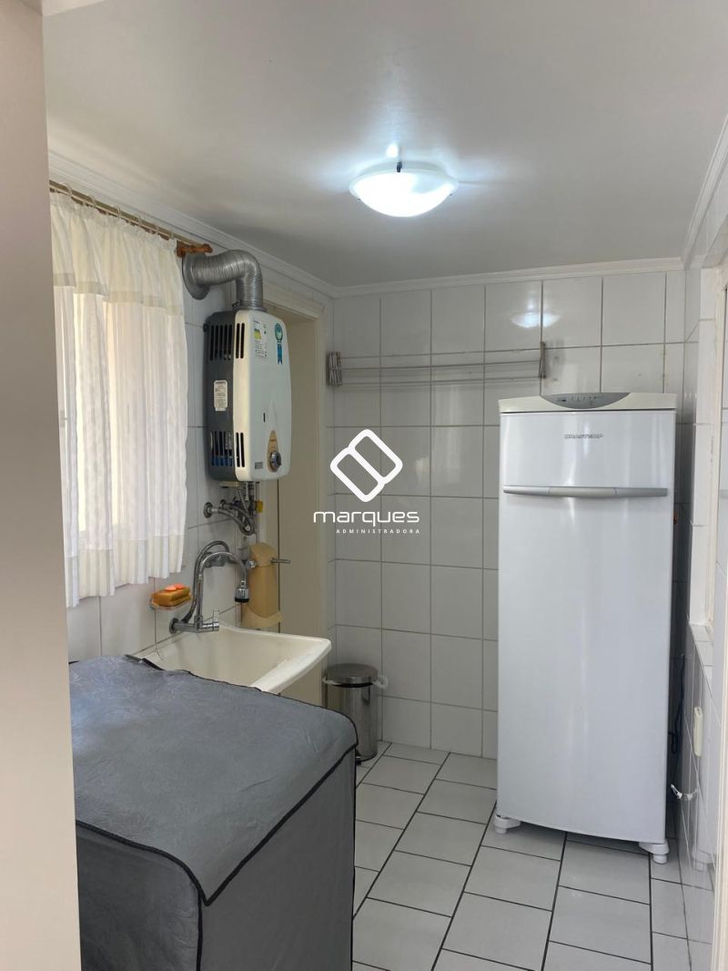 Apartamento com 3 quartos, 2 banheiros e 122m² à venda no bairro Centro, Pelotas
