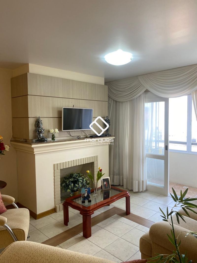 Apartamento com 3 quartos, 2 banheiros e 122m² à venda no bairro Centro, Pelotas