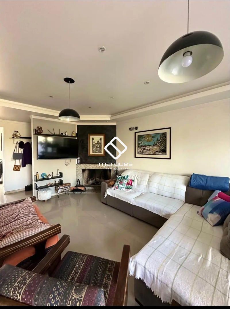 Casa de Condomínio com 4 banheiros e 250m² à venda no bairro São Gonçalo, Pelotas