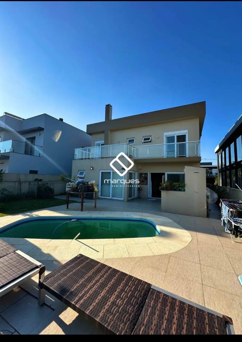 Casa de Condomínio com 4 banheiros e 250m² à venda no bairro São Gonçalo, Pelotas