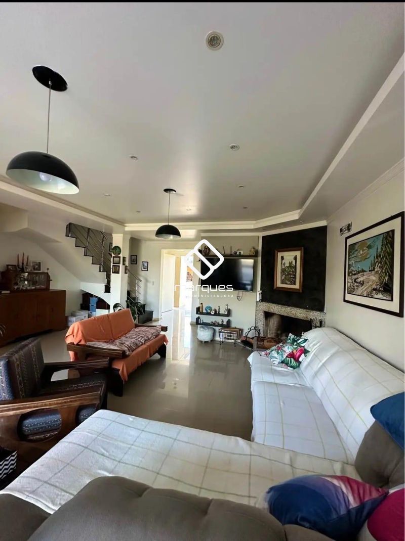 Casa de Condomínio com 4 banheiros e 250m² à venda no bairro São Gonçalo, Pelotas