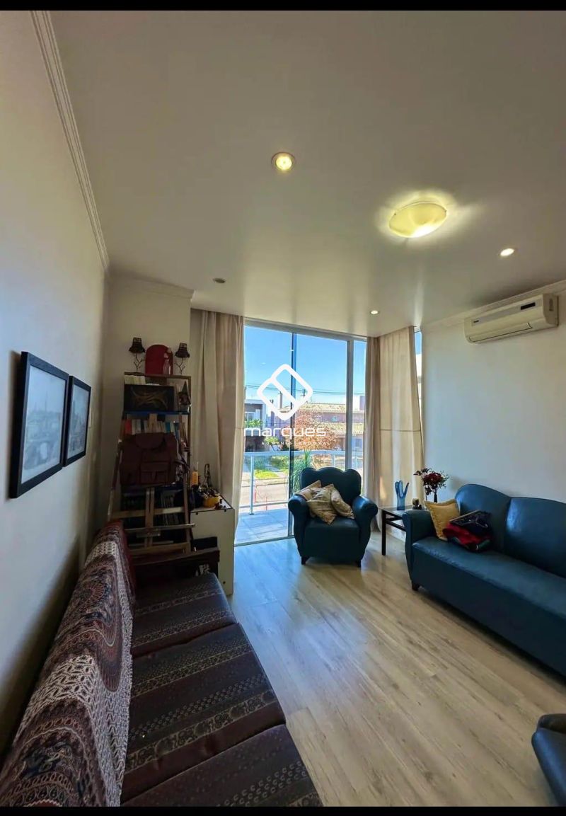Casa de Condomínio com 4 banheiros e 250m² à venda no bairro São Gonçalo, Pelotas