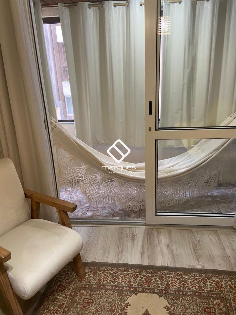 Apartamento com 2 quartos, 2 banheiros e 95m² à venda no bairro Centro, Pelotas