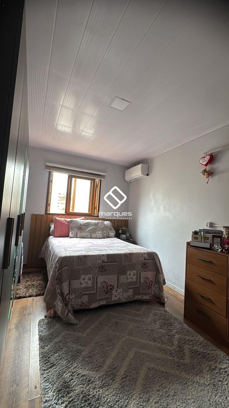 Casa com 2 quartos, 1 banheiro e 80m² à venda no bairro Areal, Pelotas