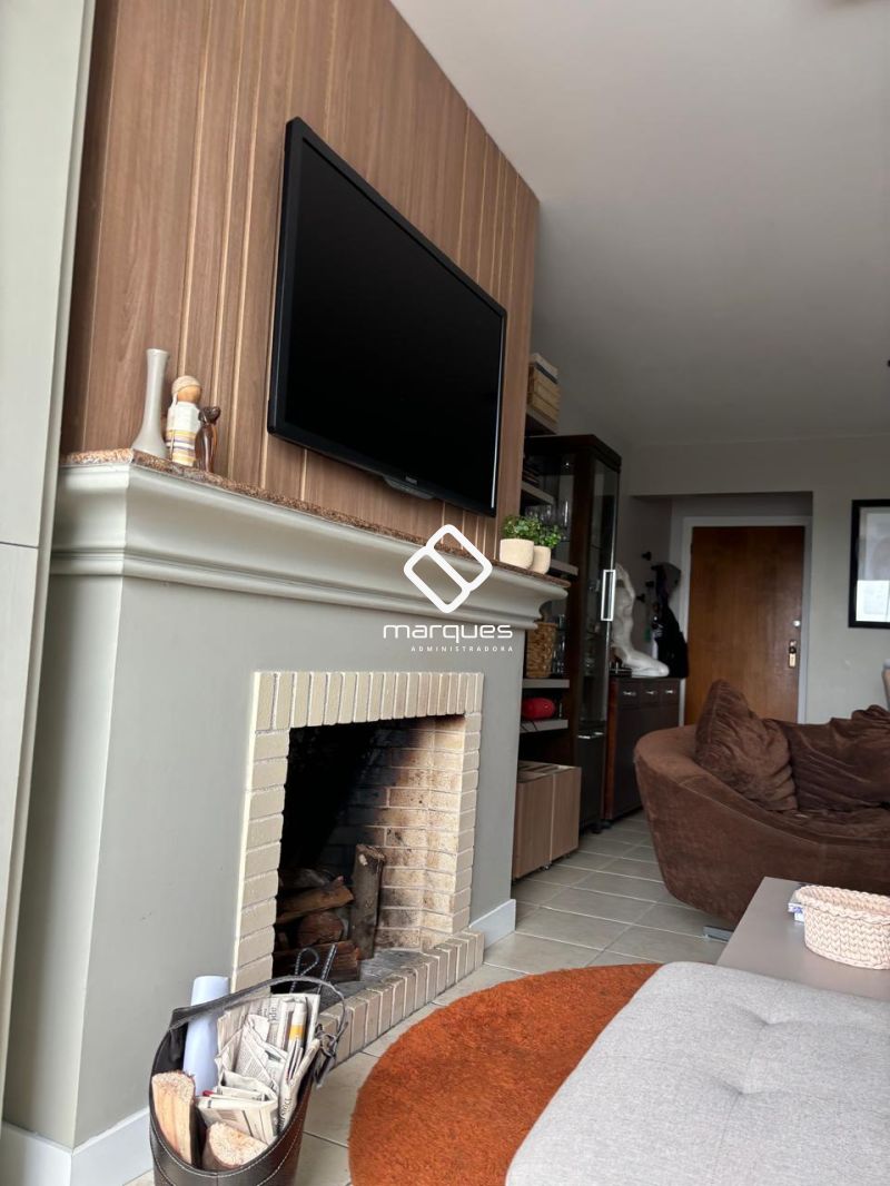Apartamento com 3 quartos, 2 banheiros e 118m² à venda no bairro Centro, Pelotas