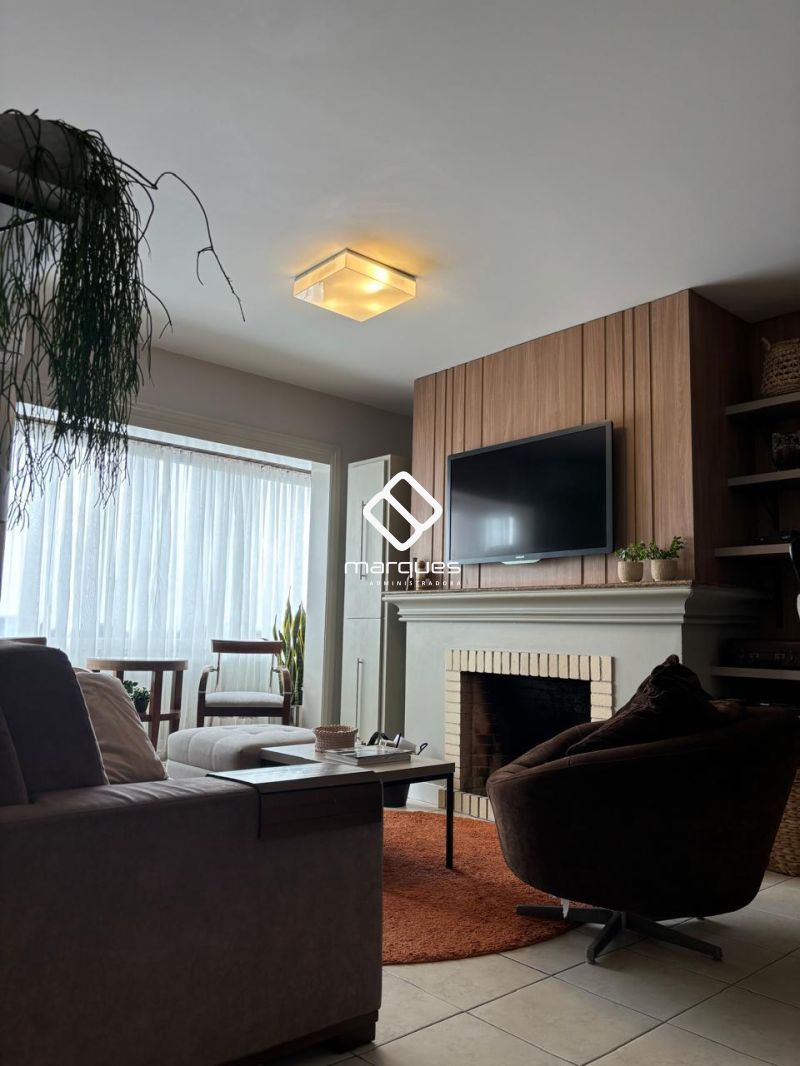 Apartamento com 3 quartos, 2 banheiros e 118m² à venda no bairro Centro, Pelotas