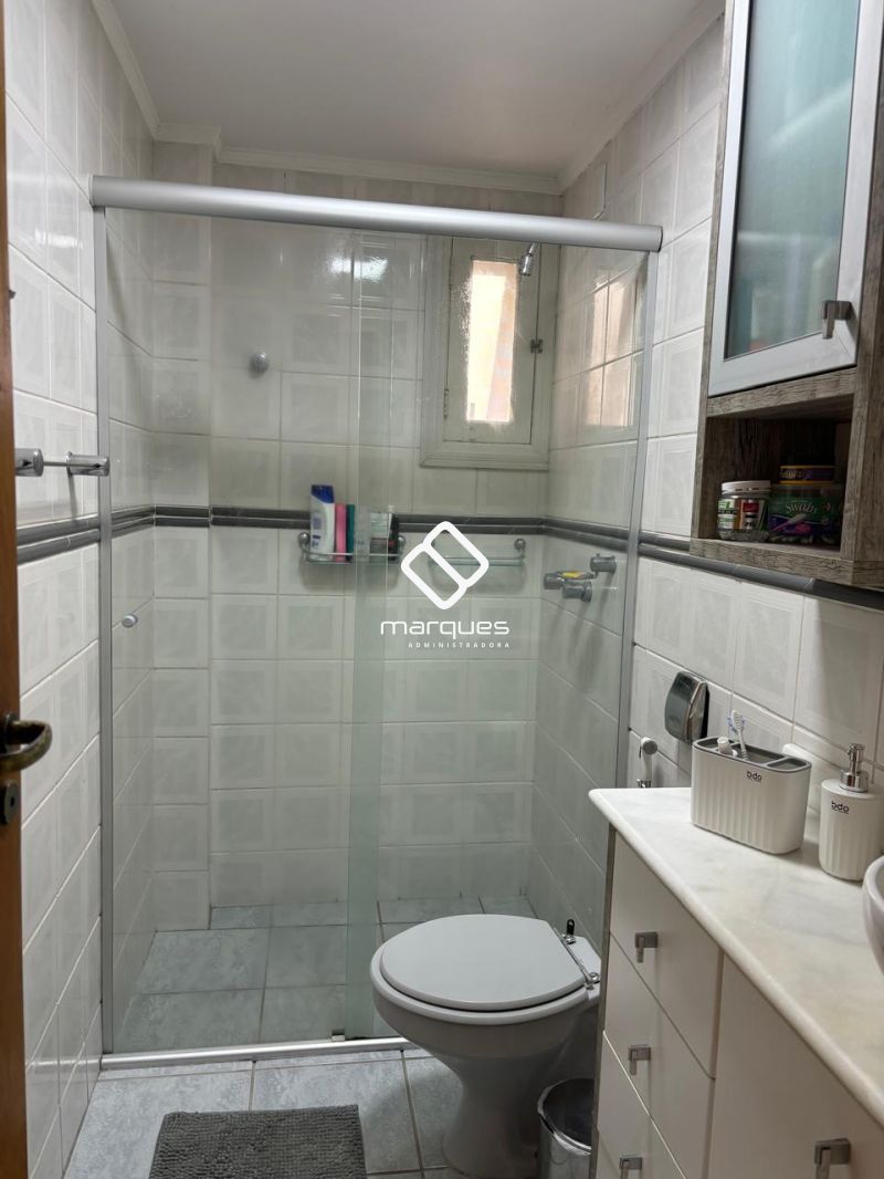 Apartamento com 3 quartos, 2 banheiros e 118m² à venda no bairro Centro, Pelotas