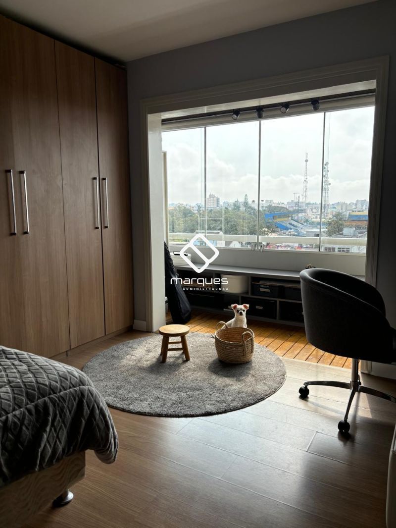 Apartamento com 3 quartos, 2 banheiros e 118m² à venda no bairro Centro, Pelotas