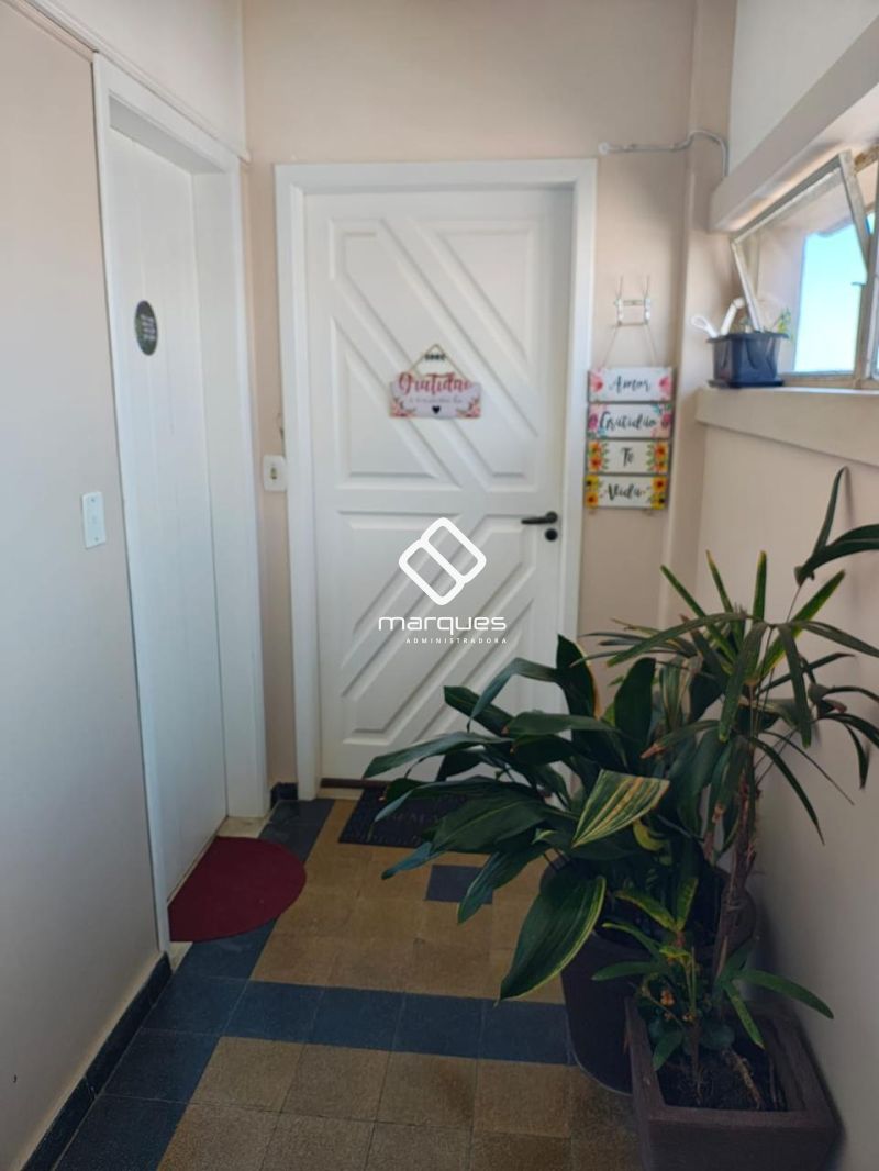 Apartamento com 3 quartos, 3 banheiros e 111m² à venda no bairro Centro, Pelotas