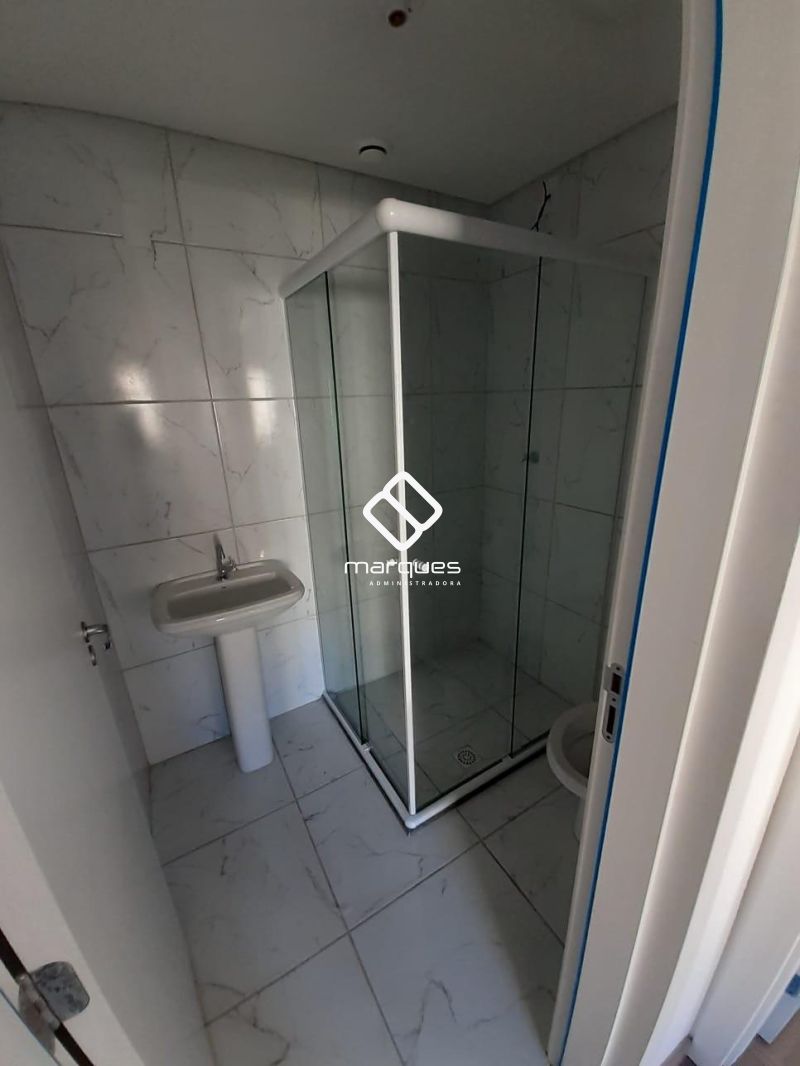 Apartamento com 2 quartos, 1 banheiro e 49m² à venda no bairro Três Vendas, Pelotas