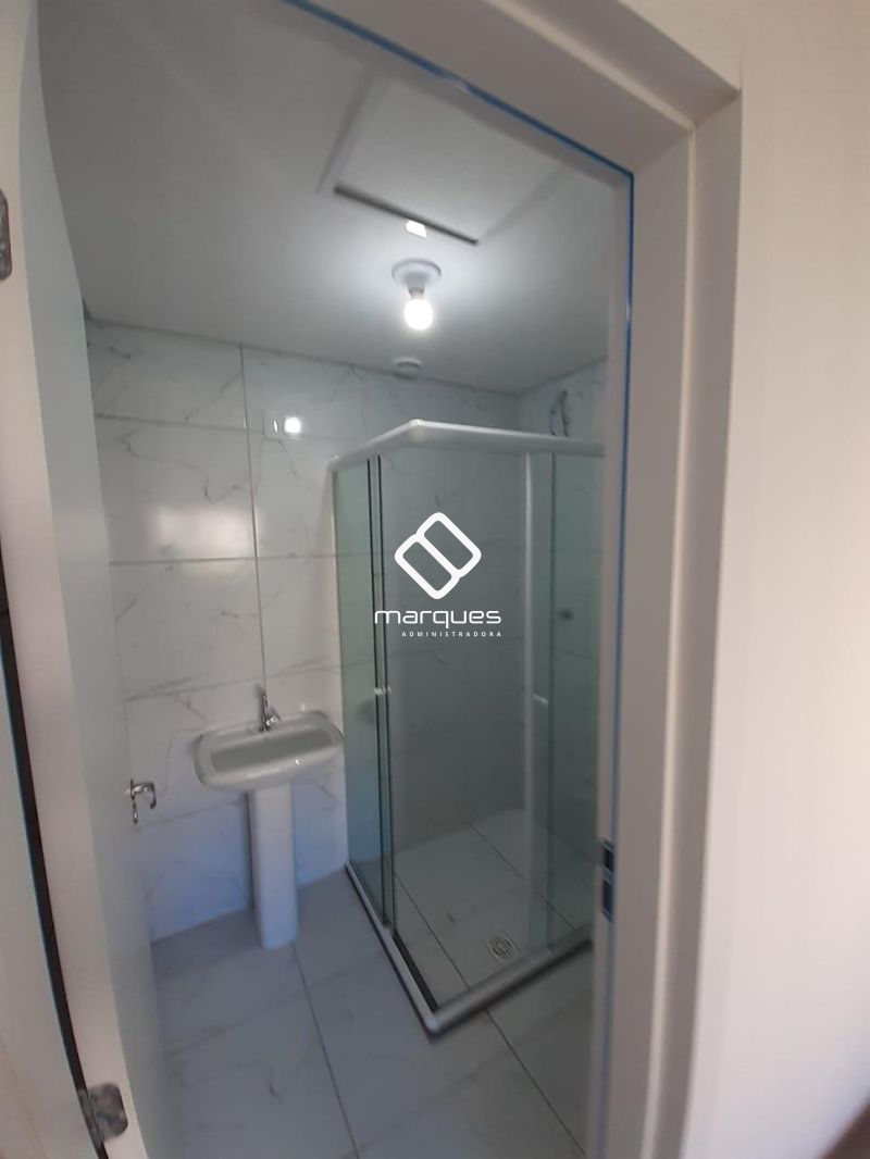 Apartamento com 2 quartos, 1 banheiro e 49m² à venda no bairro Três Vendas, Pelotas