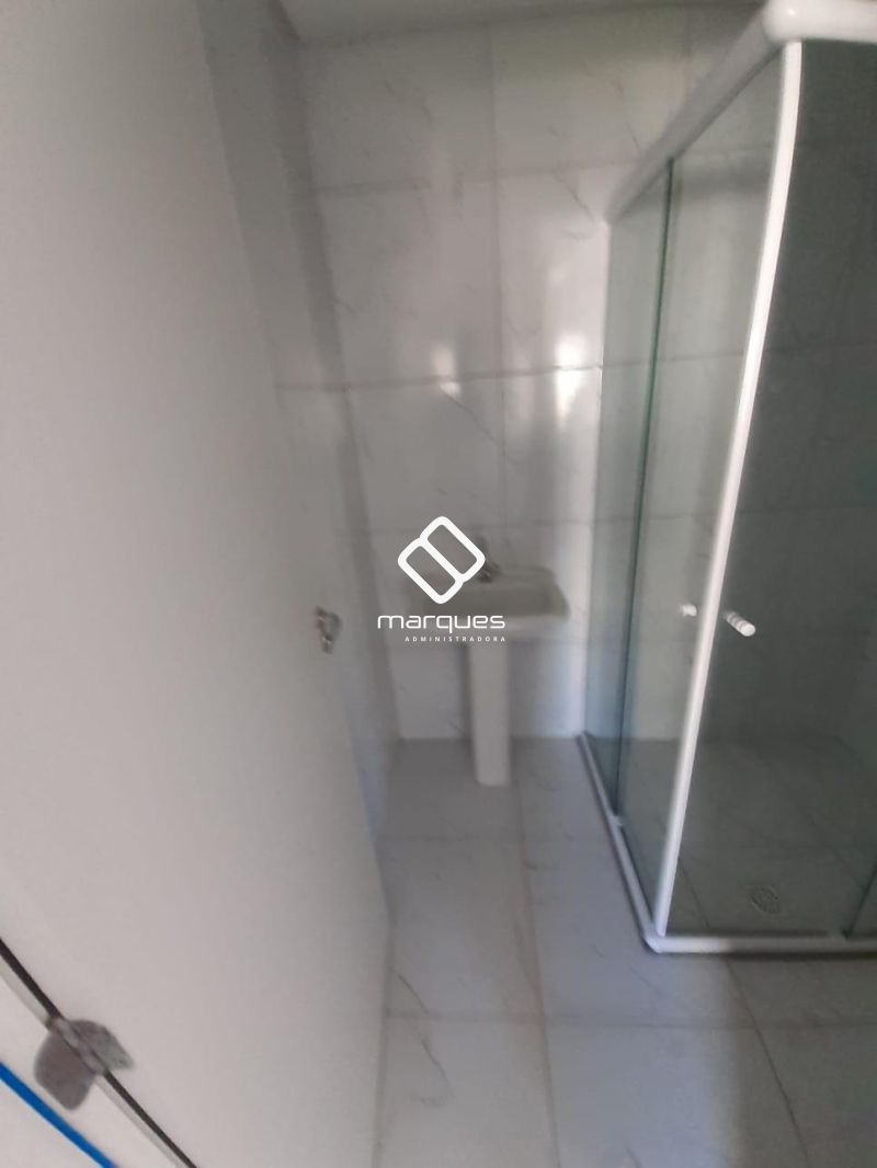 Apartamento com 2 quartos, 1 banheiro e 49m² à venda no bairro Três Vendas, Pelotas