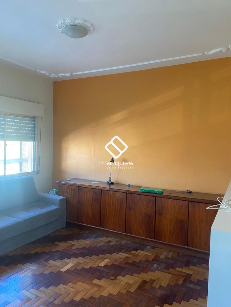 Apartamento com 2 quartos, 2 banheiros e 106m² à venda no bairro Centro, Pelotas