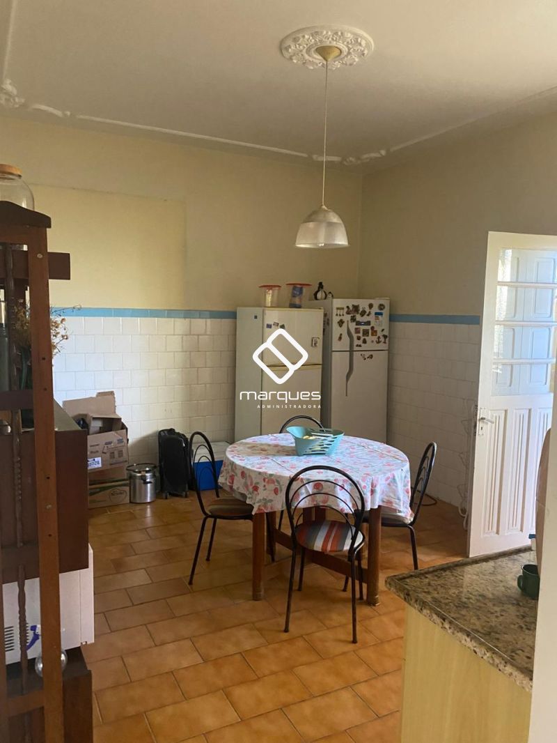 Apartamento com 2 quartos, 2 banheiros e 106m² à venda no bairro Centro, Pelotas