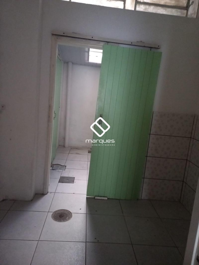 Loja com 1 banheiro e 95m² à venda no bairro Centro, Pelotas